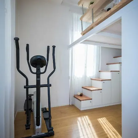 Guestfriendly Q06 - San Basilio Studio * Venedig